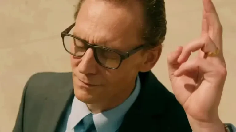 The Life of Chuck: qual è il musical che i personaggi continuano a guardare e perché è importante?