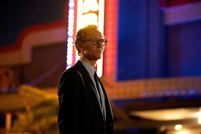 Tom Hiddleston in The Life of Chuck (2024)
