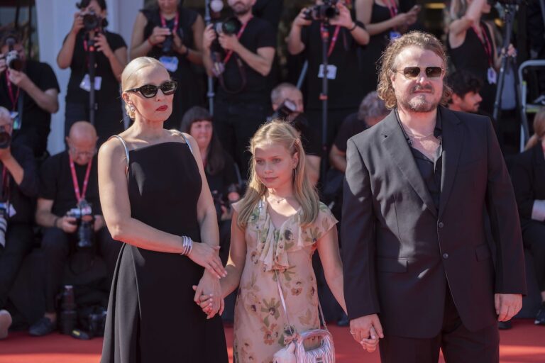 Brady Corbet svela dettagli sul nuovo film: 4 ore di durata, pellicola 70 mm e ambientazione anni ’70