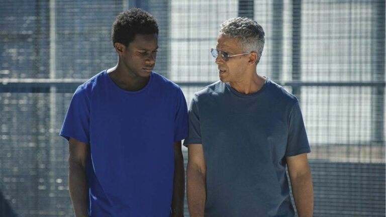 Un profeta: recensione della serie di Enrico Maria Artale – Venezia 82