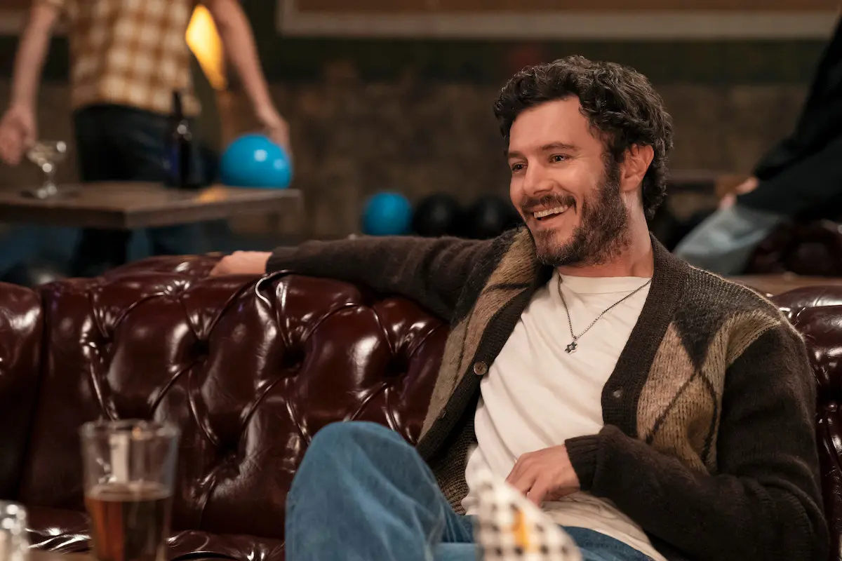 Adam Brody in Adam Brody in Nobody Wants This - Stagione 2