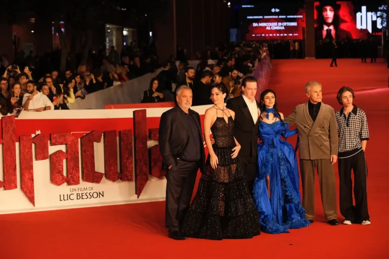 Dracula alla Festa del Cinema di Roma, le foto dal red carpet Dracula alla Festa del Cinema di Roma, le foto dal red carpet