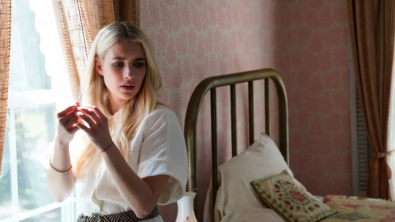 Emma Roberts in Abandoned