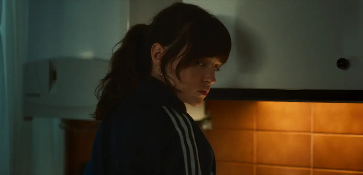 Fantasmi di guerra (She Walks in Darkness) film netflix