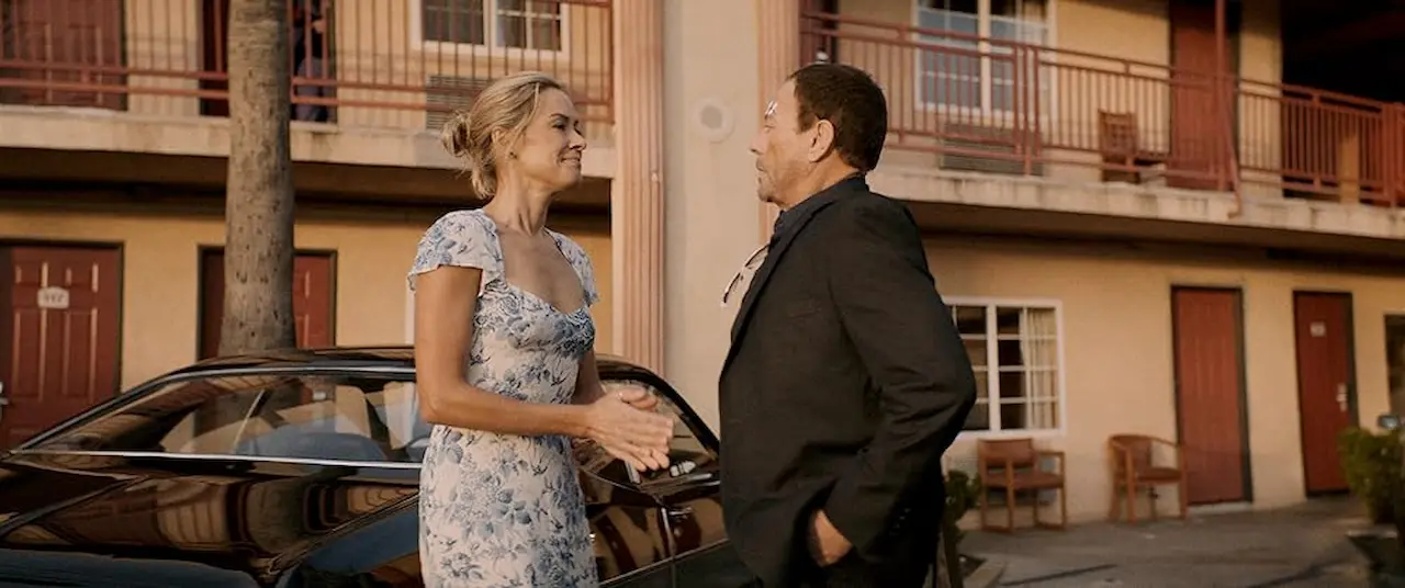 Jean-Claude Van Damme e Kristanna Loken in Darkness of Man