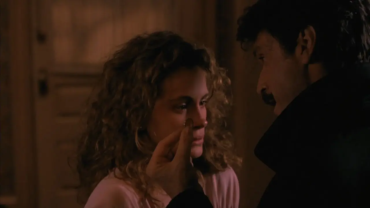 Julia Roberts e Patrick Bergin in A letto con il nemico