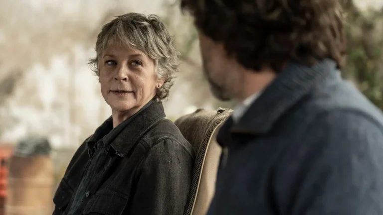 Melissa McBride di The Walking Dead spiega il bacio di Carol a Daryl Dixon