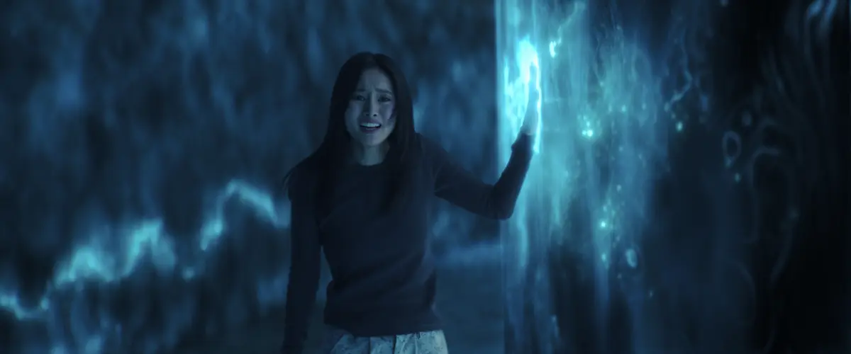 Shioli Kutsuna in Invasion - Stagione 3
