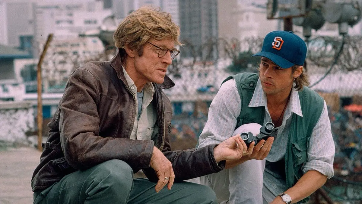 Brad Pitt e Robert Redford in Spy Game (2001)