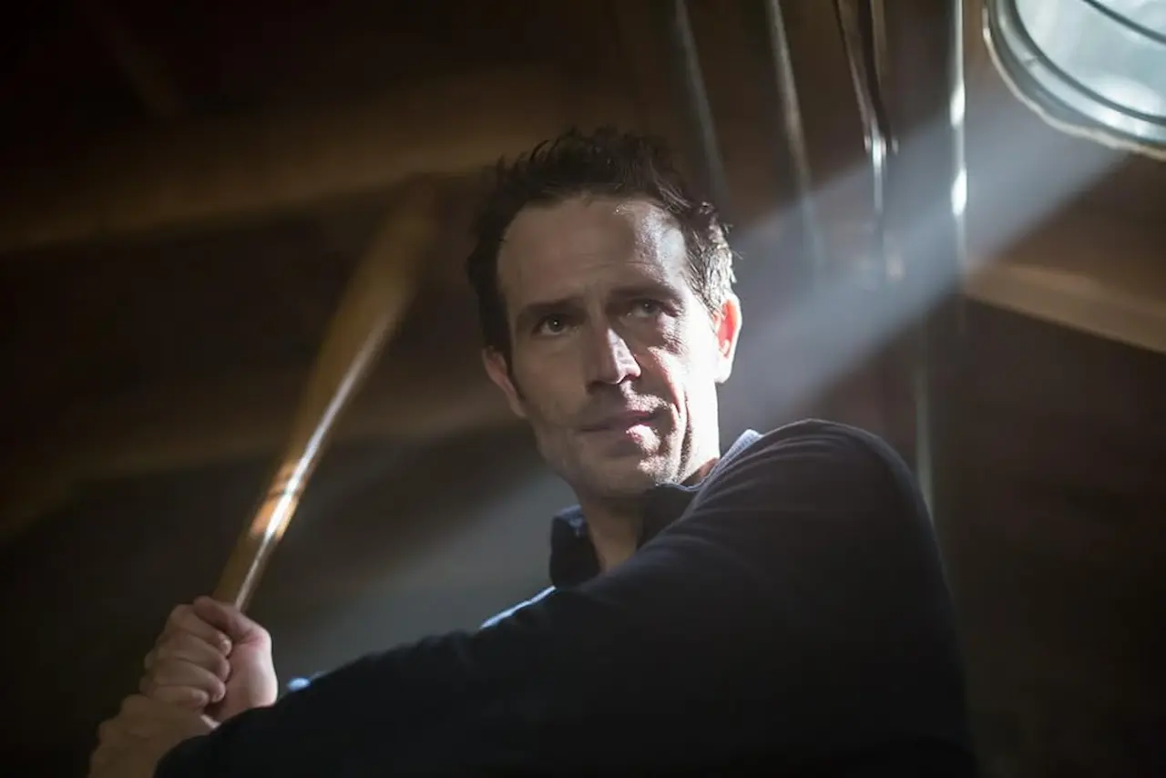 Michael Vartan in Within – Presenze