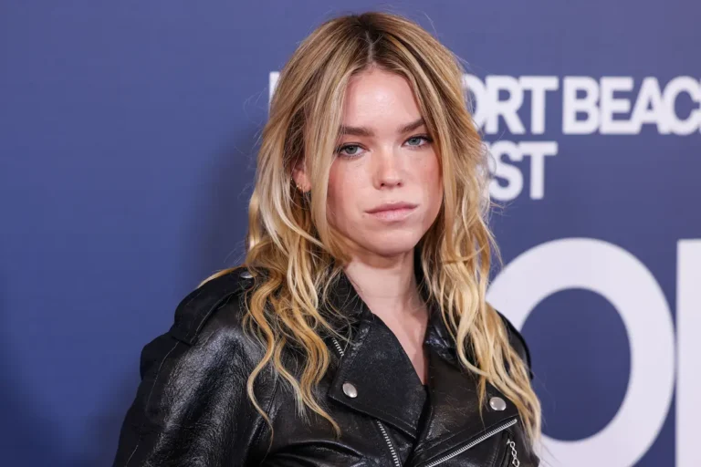 Milly Alcock e Toni Collette protagoniste di Hot Mother