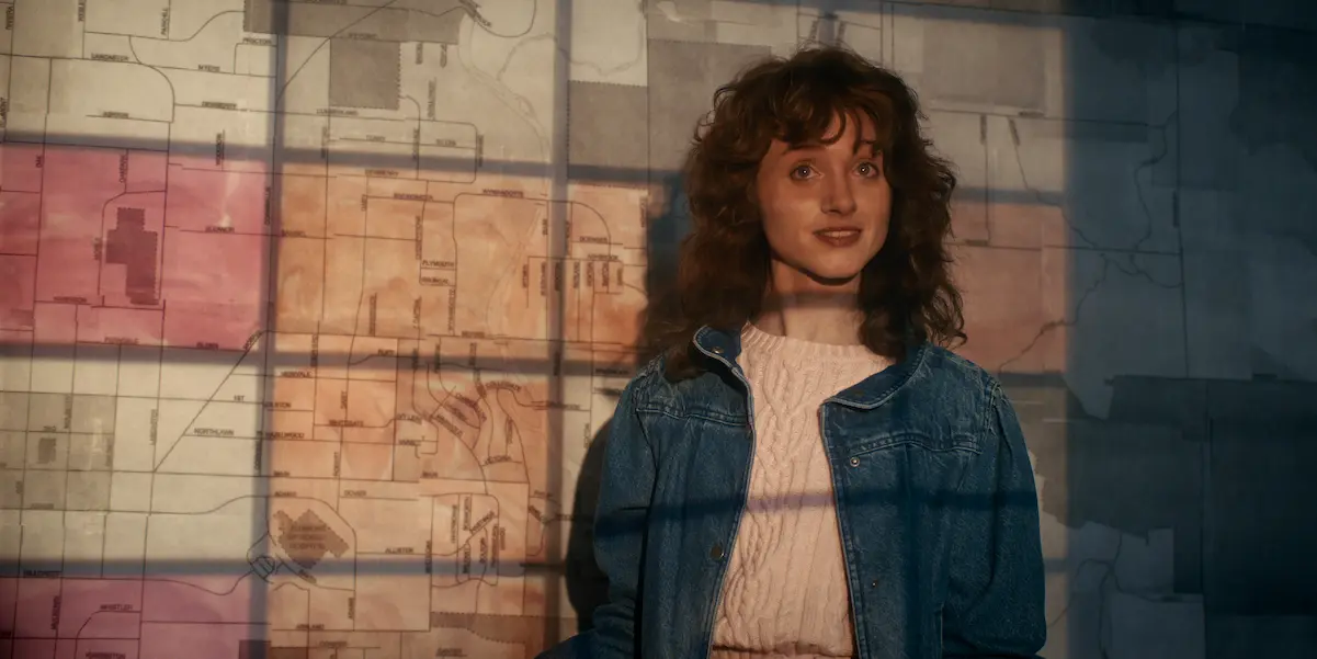 Natalia Dyer nel ruolo di Nancy Wheeler in Stranger Things: Stagione 5