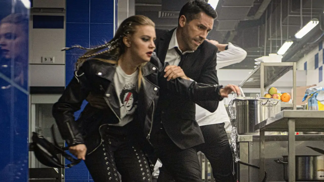 Scott Adkins e Yuliia Bol in Legacy of Lies - Gioco d'inganni
