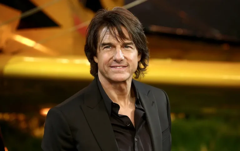 Tom Cruise riceve l’Oscar onorario ai Governors Awards: “Fare film non è quello che faccio, è quello che sono”