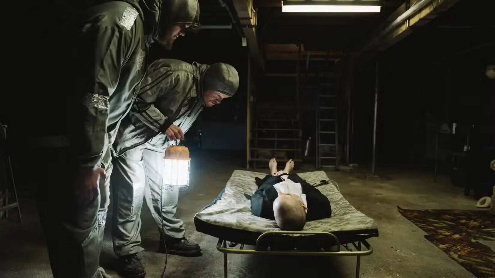 teddy-and-don Bugonia