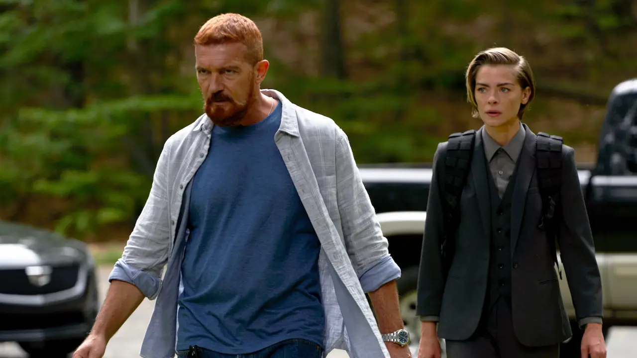 Antonio Banderas e Jaime King in Code Name Banshee