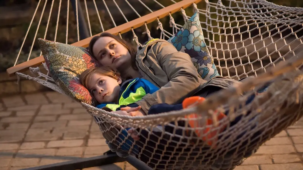Brie Larson e Jacob Tremblay in Room