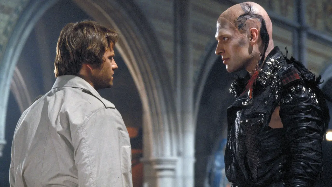 Christopher Lambert e Clancy Brown in Highlander - L'ultimo immortale