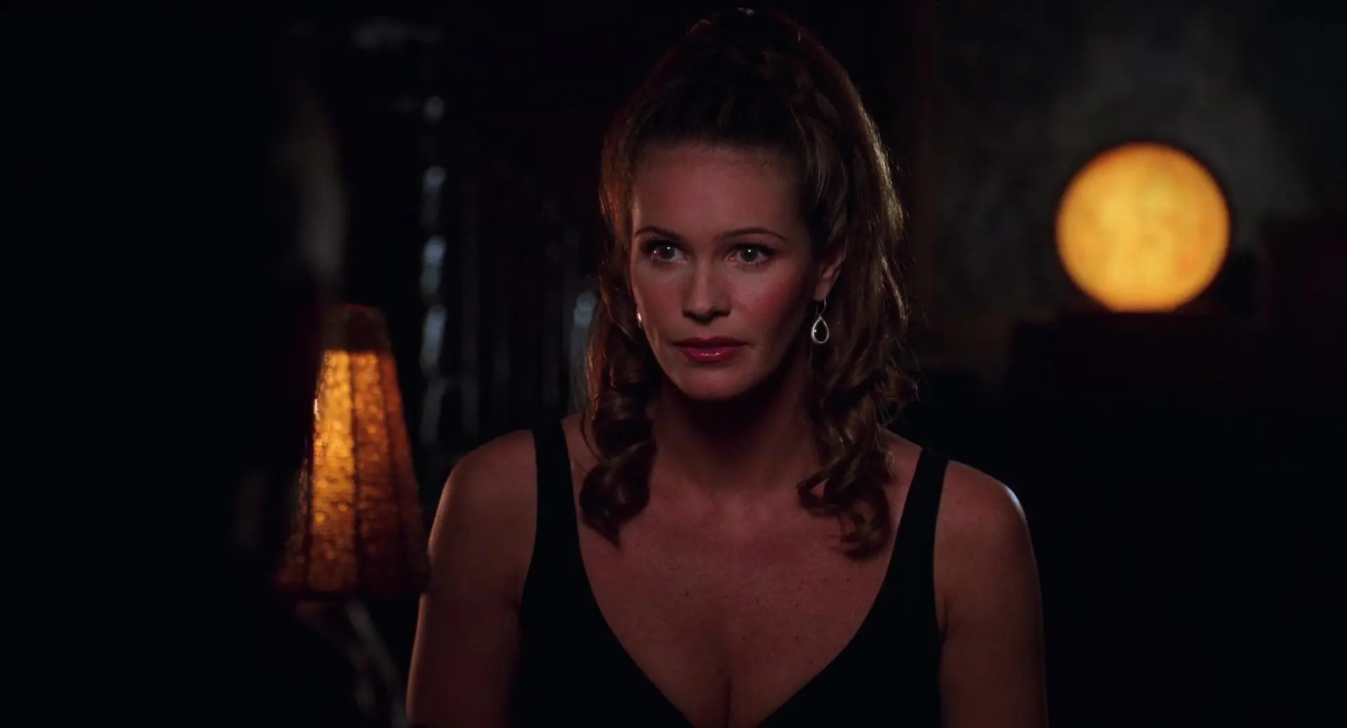 Elle Macpherson come Julie Madison in Batman & Robin (1997)