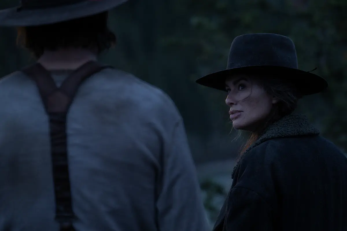 Lena Headey in The Abandons