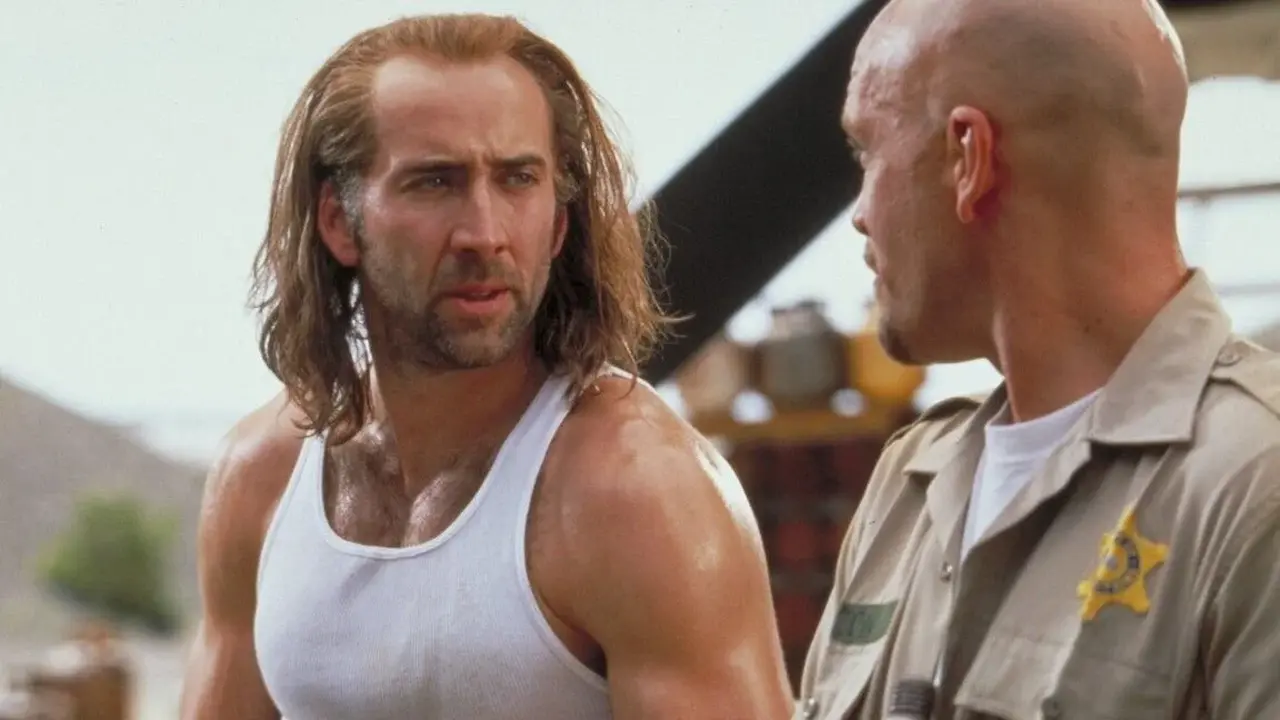 Nicolas Cage e John Malkovich in Con Air