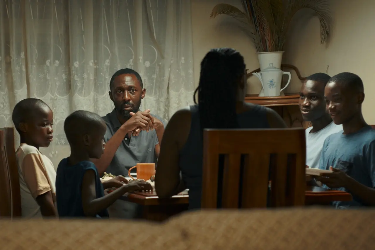 Thomas Ngijol in Indomptables