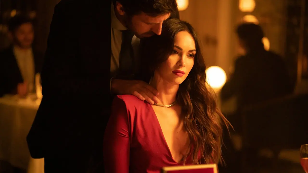 Eoin Macken e Megan Fox in Till Death