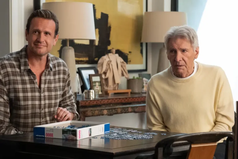Shrinking 3, prime immagini di Jeff Daniels nei panni del padre di Jimmy