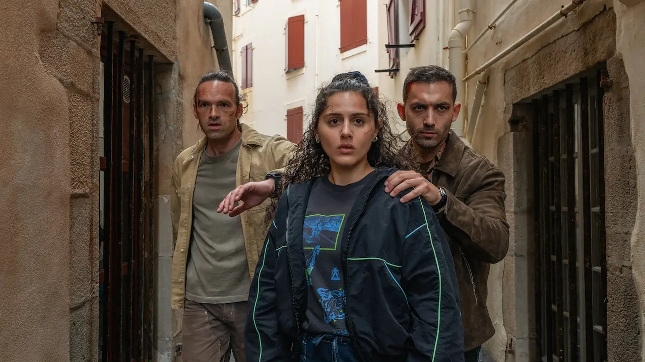 Alban Lenoir, Sonia Faidi e Dali Benssalah in Les Orphelins