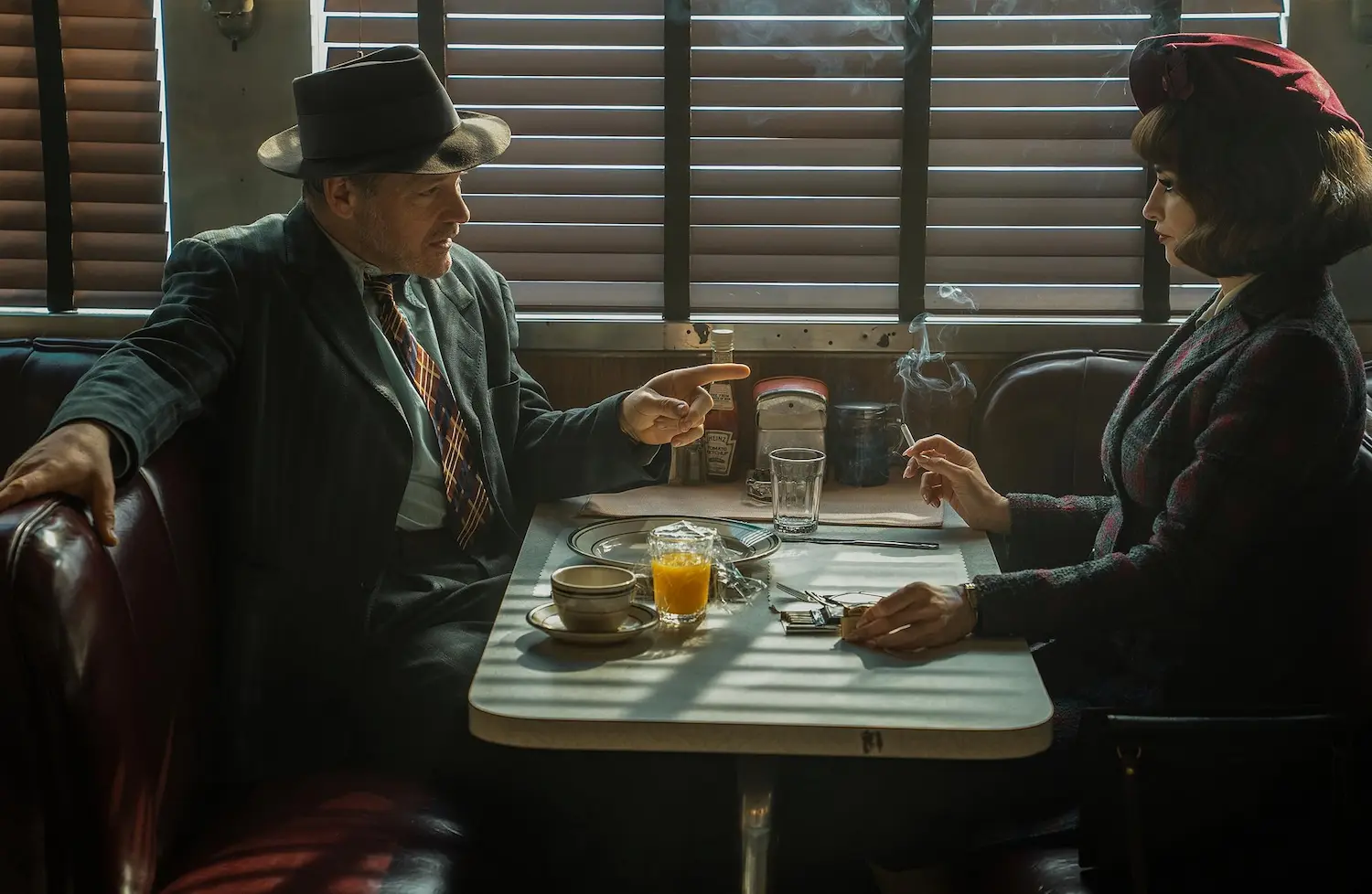 Penélope Cruz e Peter Sarsgaard in La sposa! (2026)