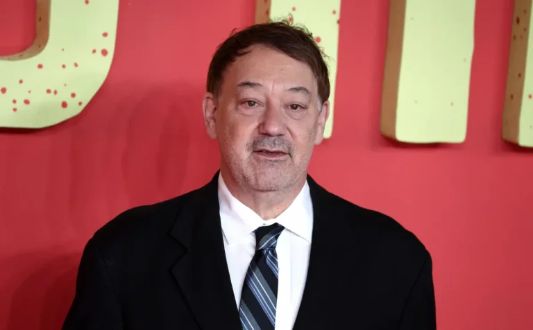 Sam Raimi svela il suo più grande rimpianto Marvel (e come sta cercando di rimediare) Sam Raimi svela il suo più grande rimpianto Marvel (e come sta cercando di rimediare)