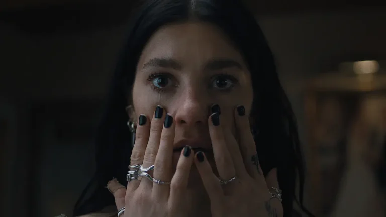 Something Very Bad Is Going to Happen: Netflix rilascia il trailer della nuova serie horror dai produttori di Stranger Things