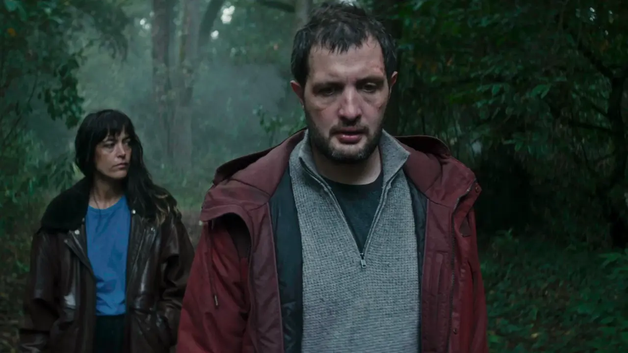 Vimala Pons e Karim Leklou in Vincent deve morire