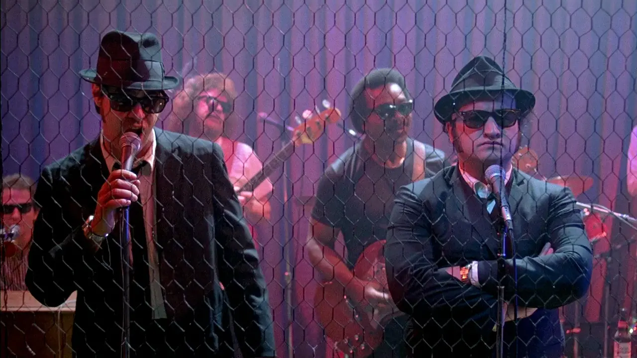 Dan Aykroyd e John Belushi nel film The Blues Brothers