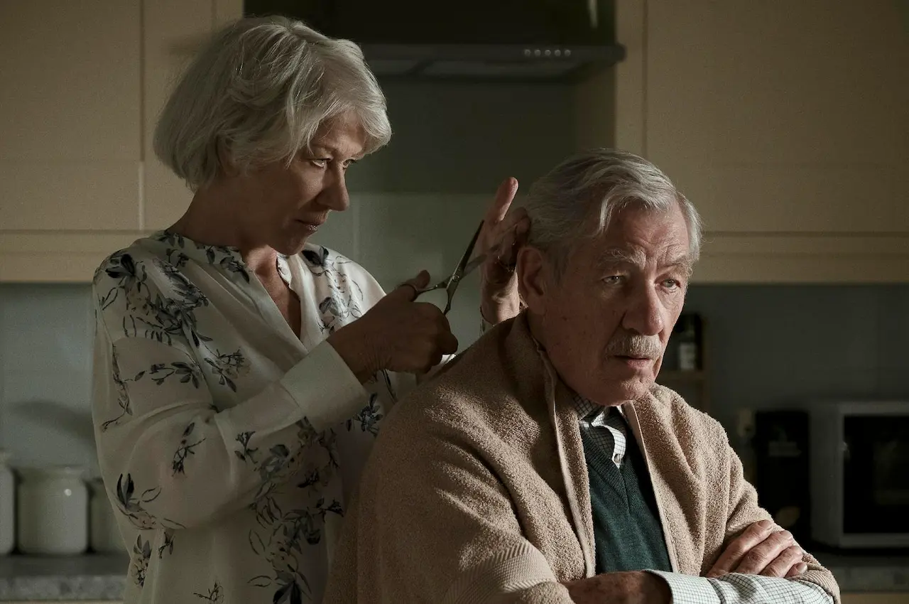 Helen Mirren e Ian McKellen nel film L'inganno perfetto
