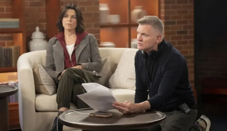 Kevin Williamson sviluppa per Universal una serie segreta sui mostri classici: &ldquo;Potresti chiamarlo una versione adulta di Vampire Diaries&rdquo;
