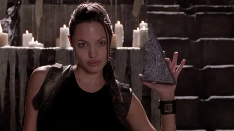 Lara Croft &ndash; Tomb Raider: la spiegazione del finale del film con Angelina Jolie