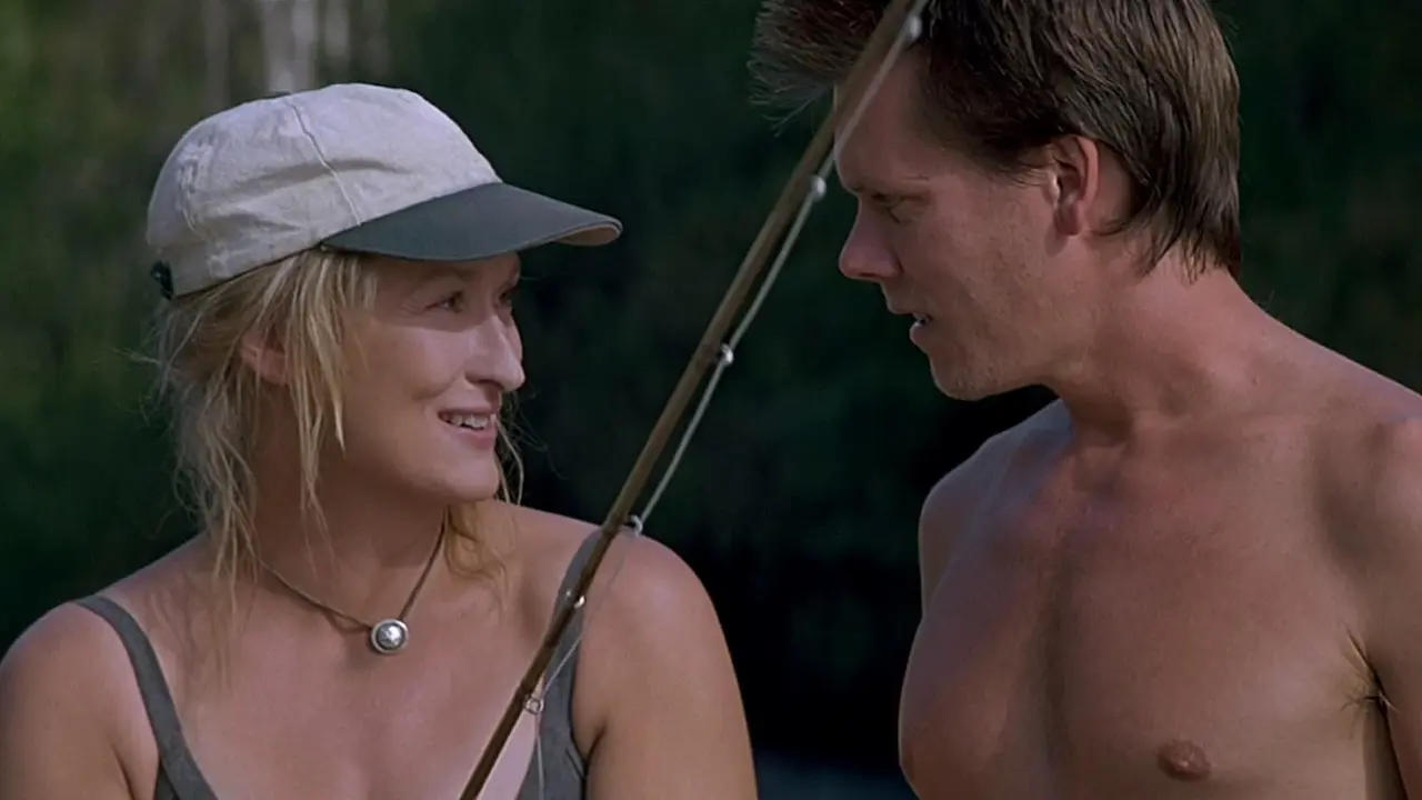 Meryl Streep e Kevin Bacon nel film The River Wild - Il fiume della paura