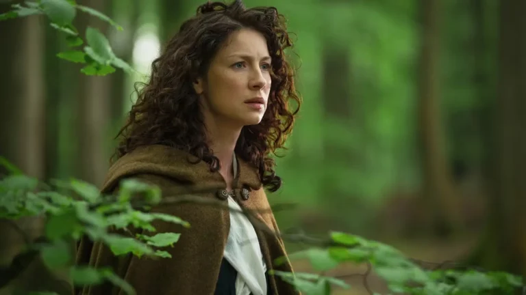 Come la trama della stagione 8 di Outlander con Claire si discosta dai libri