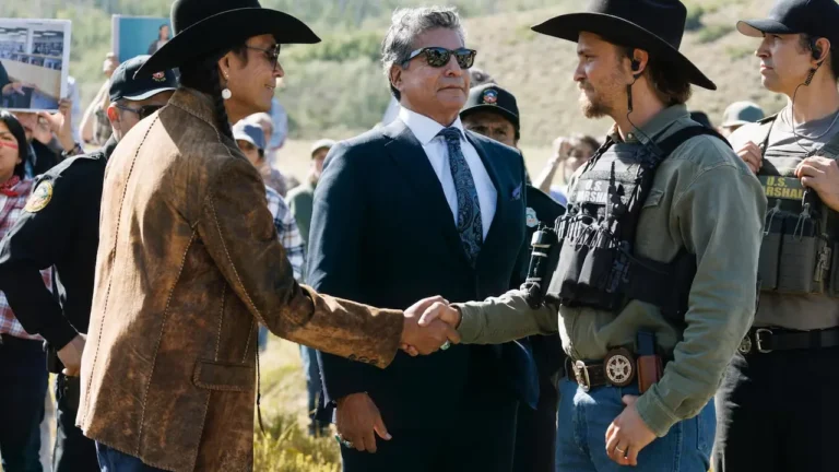 Marshals continua un’importante tradizione di Taylor Sheridan, iniziata con Yellowstone, che dura da otto anni Marshals continua un’importante tradizione di Taylor Sheridan, iniziata con Yellowstone, che dura da otto anni