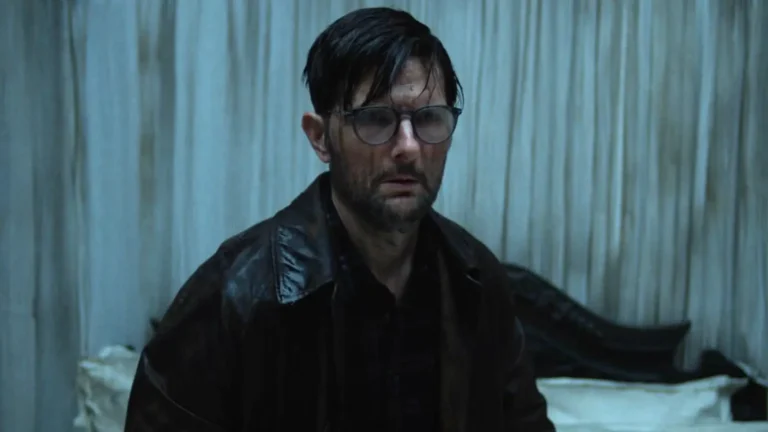 Hokum: il trailer finale svela il mostro del folk horror con Adam Scott