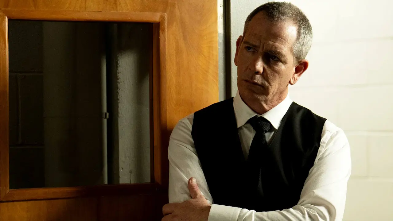 Ben Mendelsohn in To Catch a Killer
