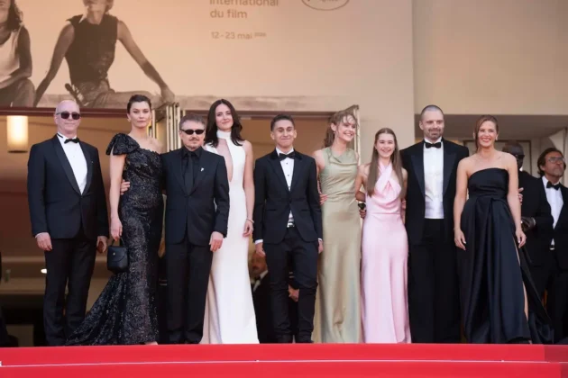 Markus T&oslash;nseth, Lisa Loven Kongsli, Cristian Mungiu, Renate Reinsve, Jonathan Ciprian Breazu, Henrikke Lund Olsen, Vanessa Ceban, Sebastian Stan e Lisa Carlehed al Festival di Cannes 2026