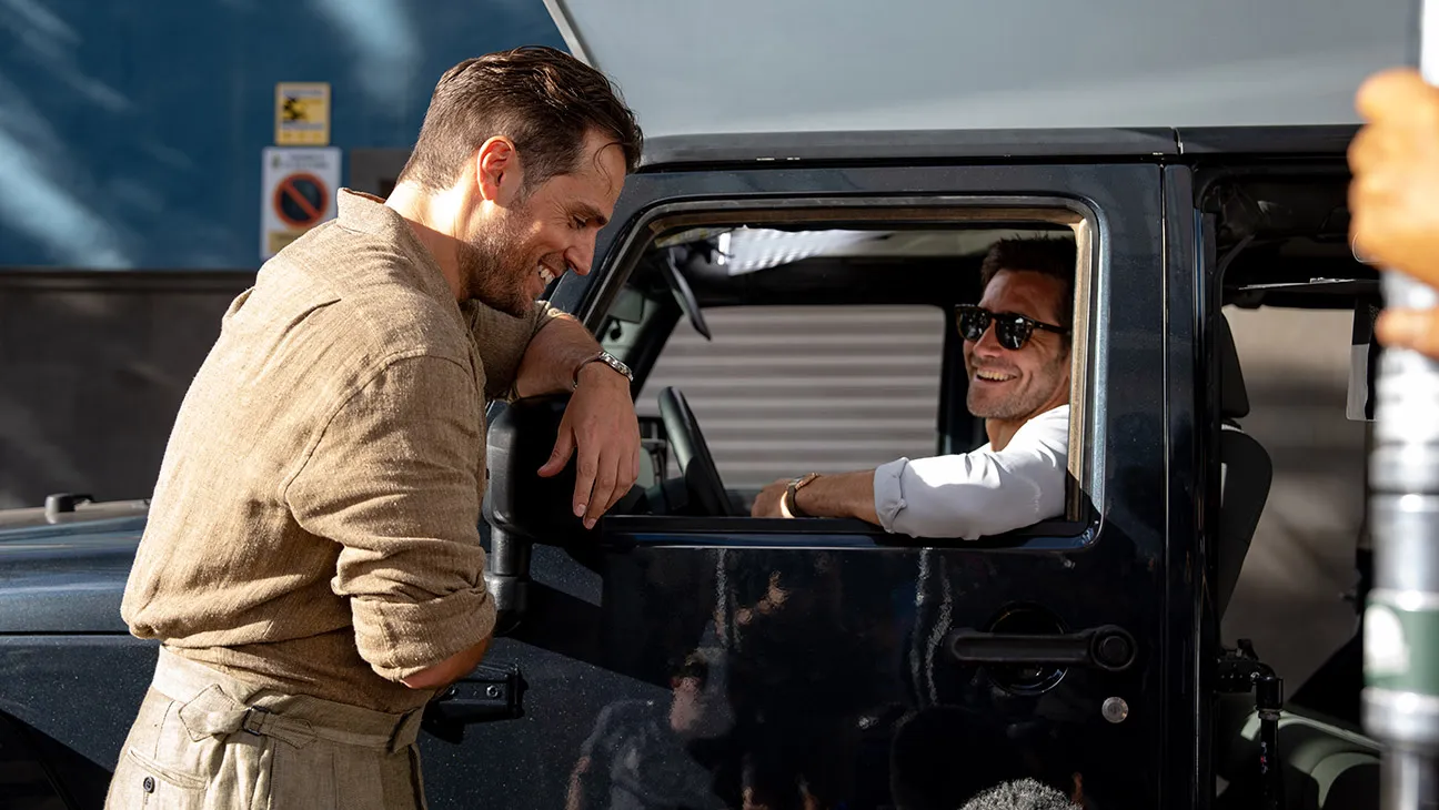 In the Grey, Gyllenhaal-cavill