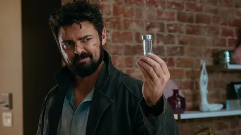 Karl Urban reagisce duramente alle critiche contro The Boys 5