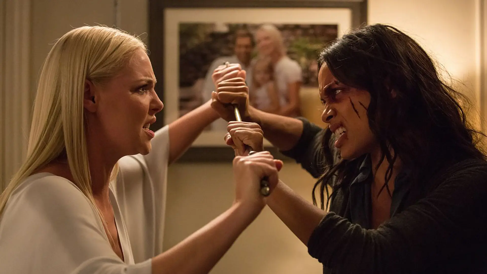 Katherine Heigl e Rosario Dawson in L'amore criminale