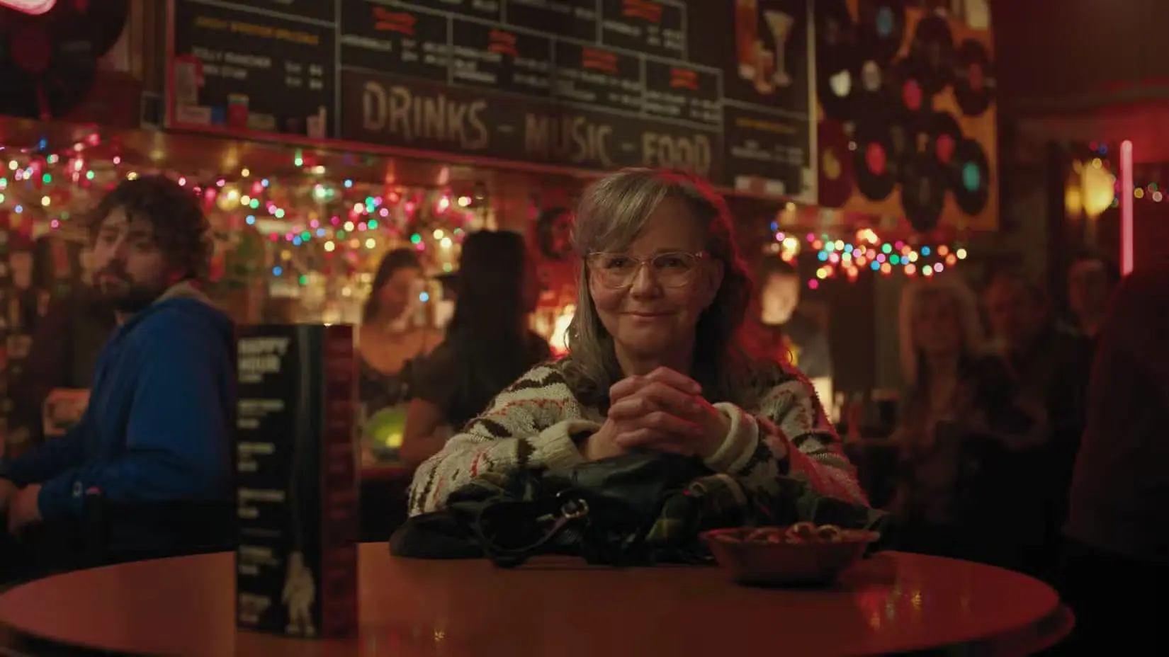 Sally Field nel film Creature luminose