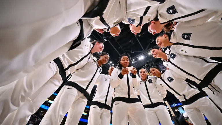 The Dynasty: UConn Huskies, dal 21 aprile su Apple Tv The Dynasty: UConn Huskies, dal 21 aprile su Apple Tv