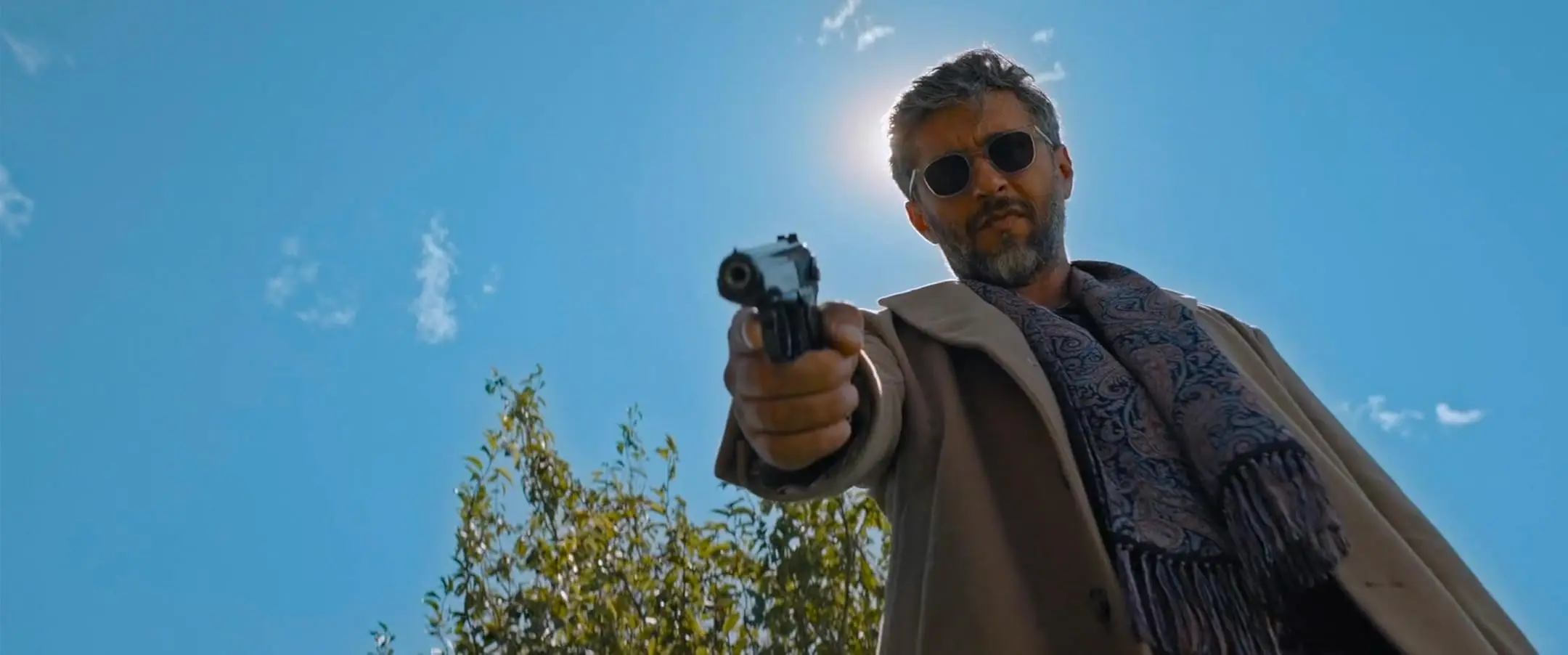 Dragos Bucur in Fuze - Conto alla rovescia (2025)