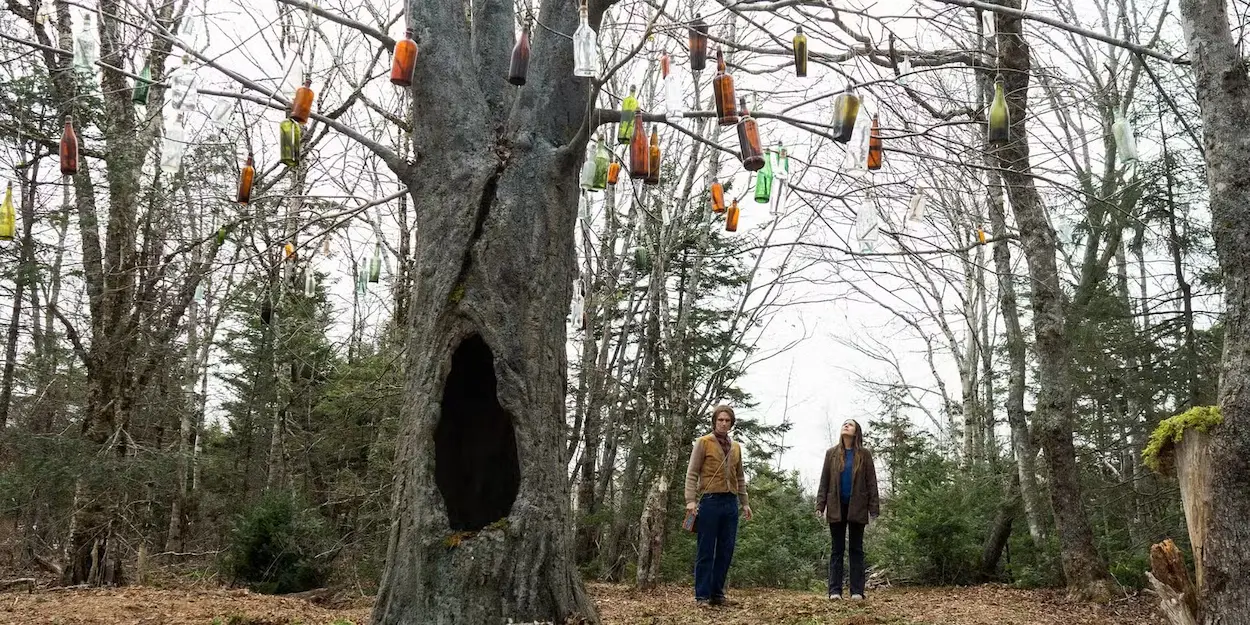 From - Stagione 2 albero di bottoglie